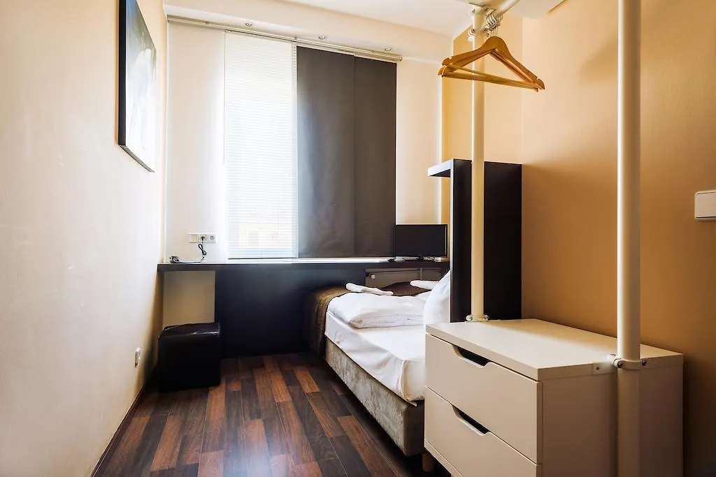 Apple City Hotel Berlin 3*,