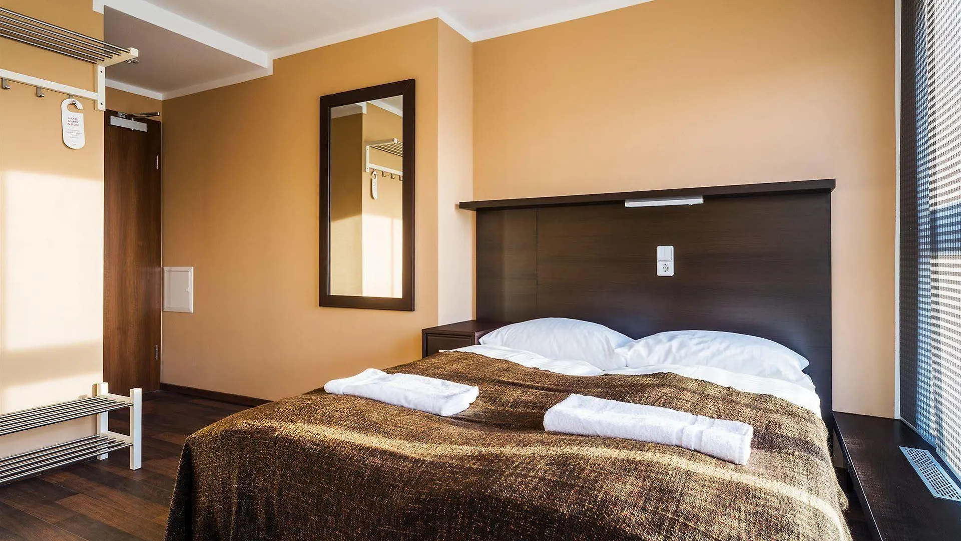 Apple City Hotel Berlin 3*,